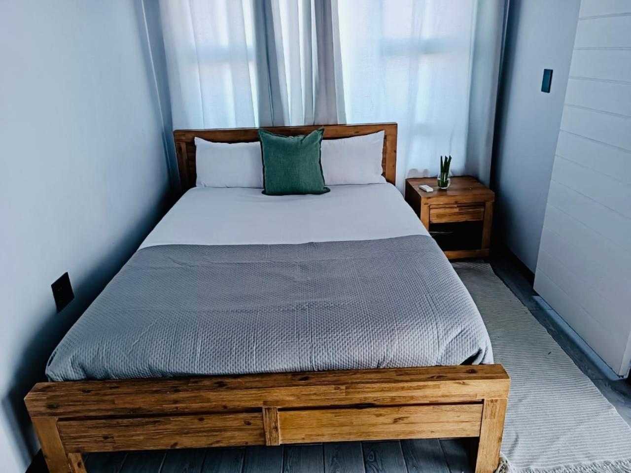 ホテル Northern Oasis Oshakati エクステリア 写真
